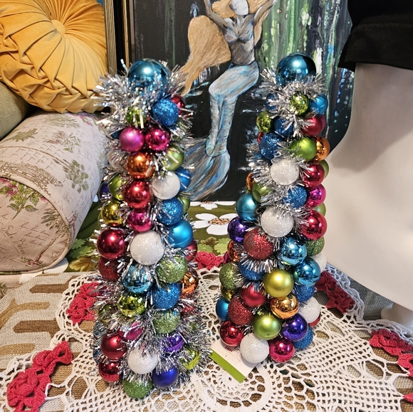 Miniture Christmas Tree - Picture 4 of 5